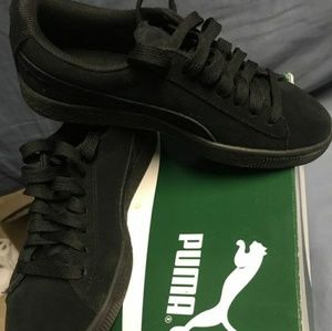 Brand New PUMA size 3.5y
